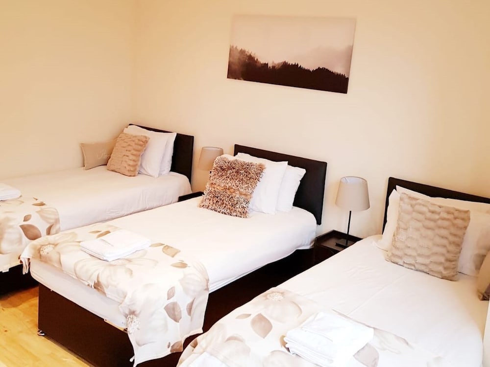 Deluxe Triple Room, Shared Bathroom (DELUXE TRIPLE) photo 1