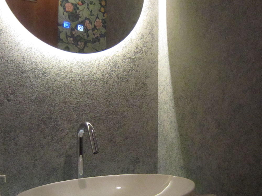Deluxe Room, Non Smoking - Photo 10