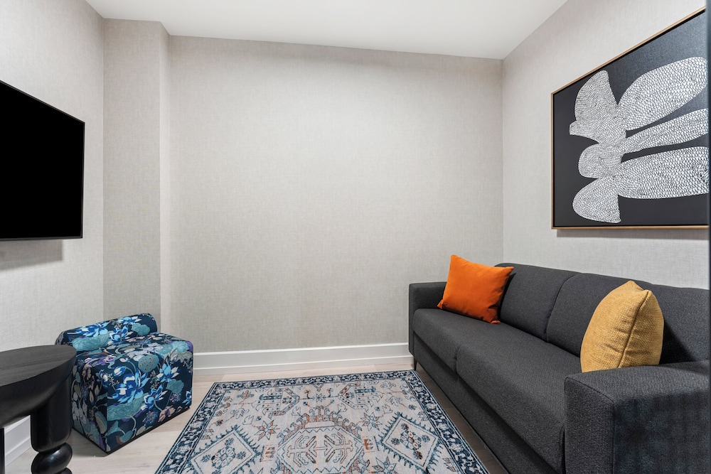 Suite, 2 Queen Beds - Photo 1