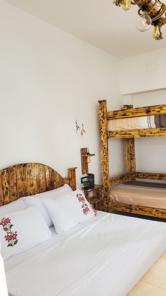 Family Room, 1 Bedroom, Non Smoking, Mountain View photo 3