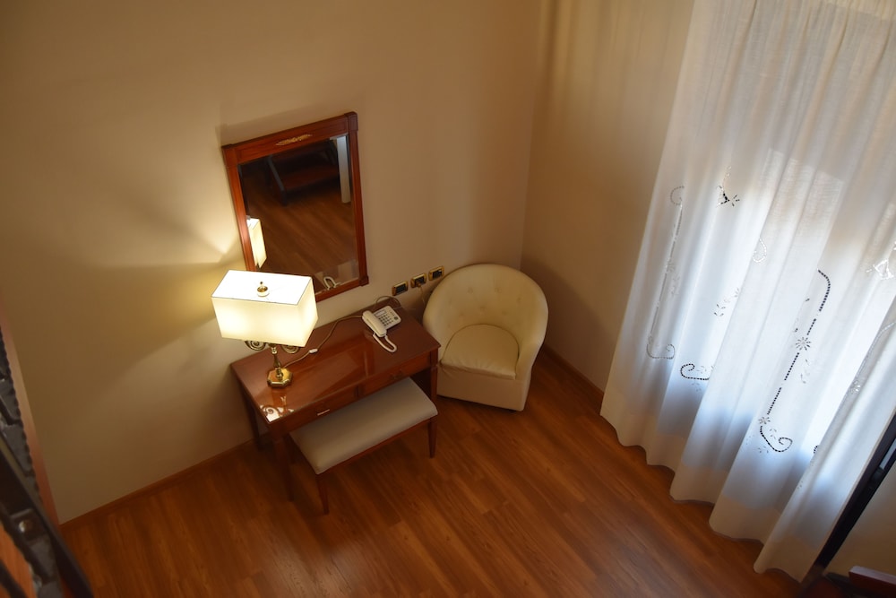 Exclusive Duplex, Hot Tub (Suite) - Photo 2