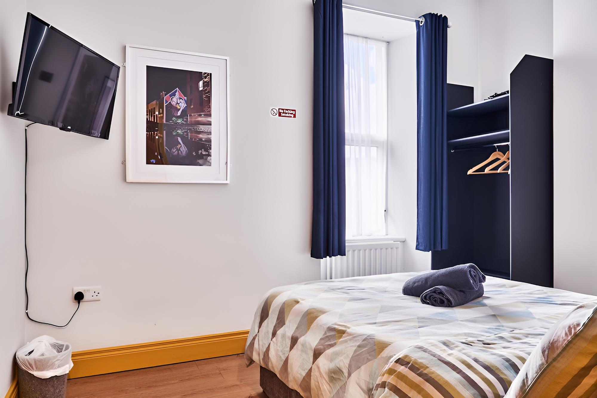 Double Room, Shared Bathroom photo 1