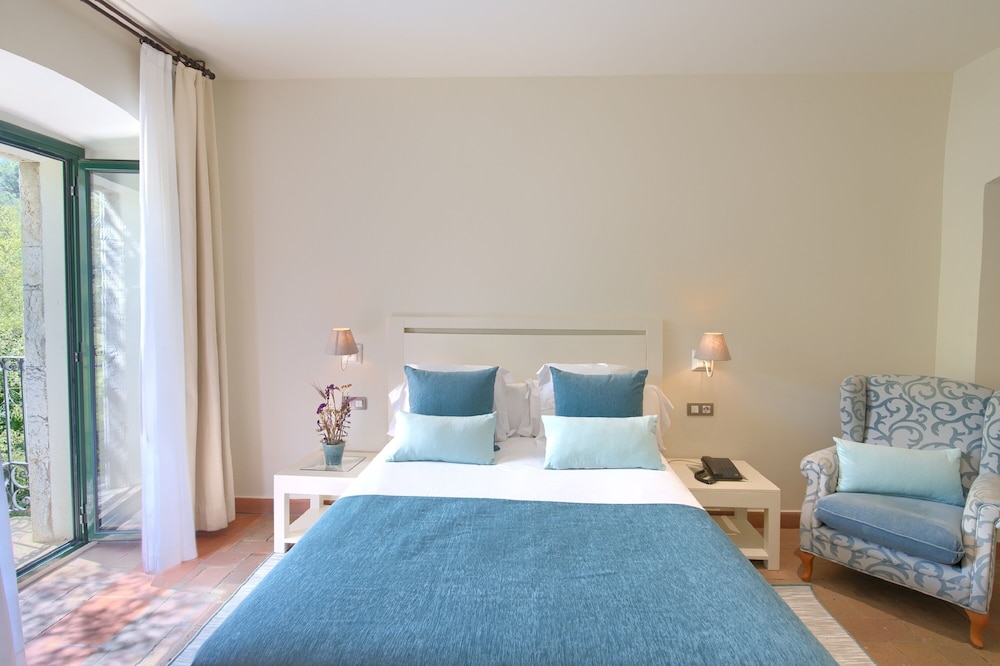 Deluxe Triple Room photo 3