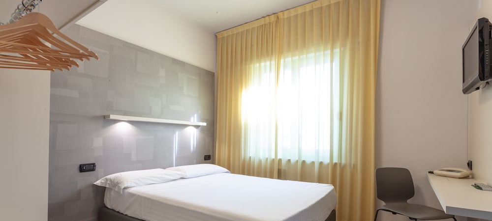 Basic Double Room - Photo 1