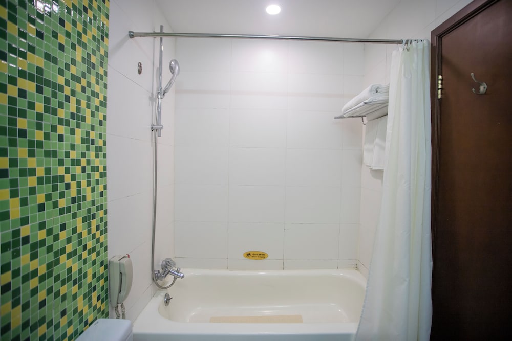 Basic Twin Room - Photo 5