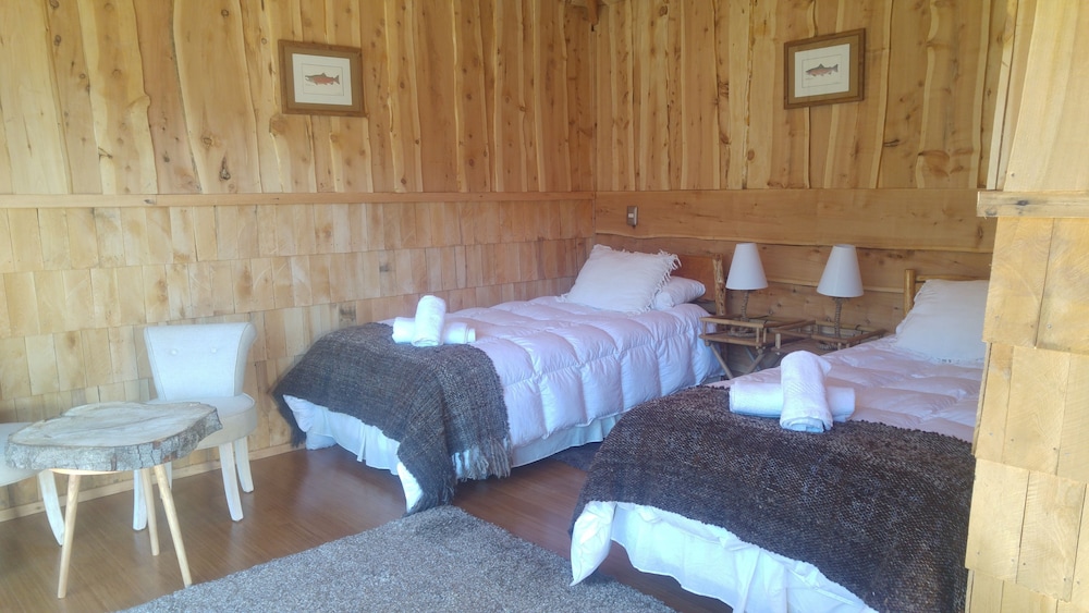 Luxury Twin Room, 2 Twin Beds, Lake View photo 1