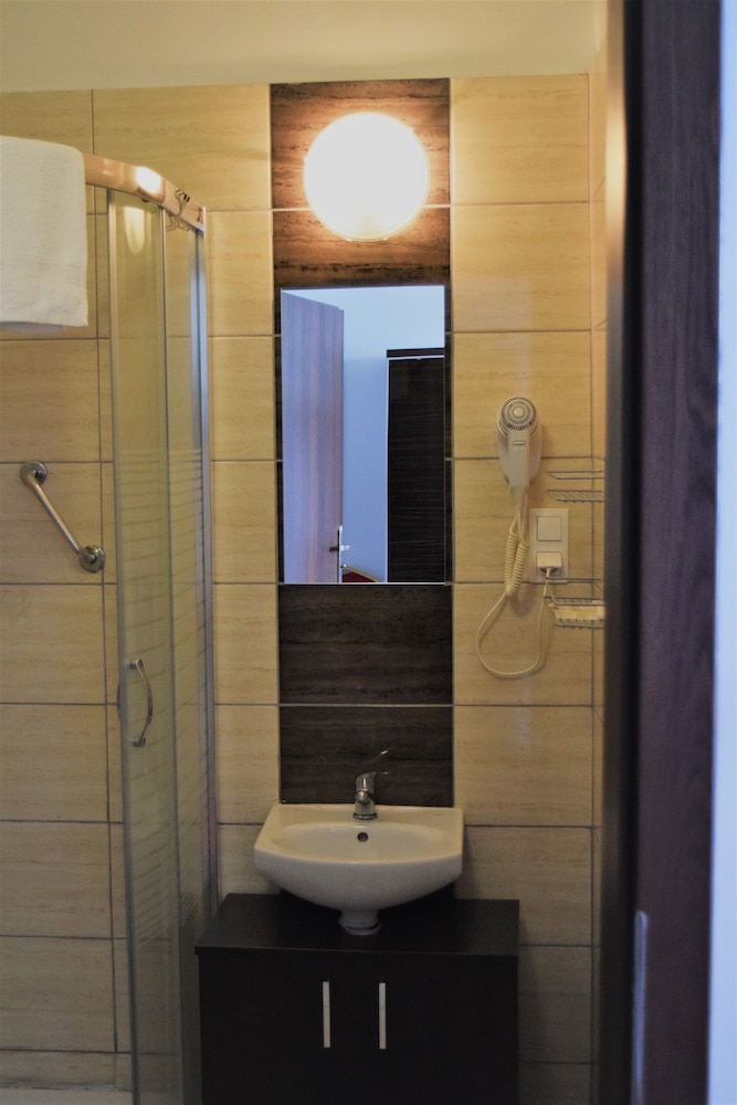 Double Or Twin Room photo 3