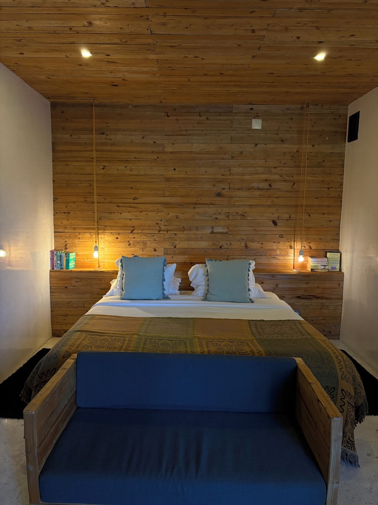 Available room