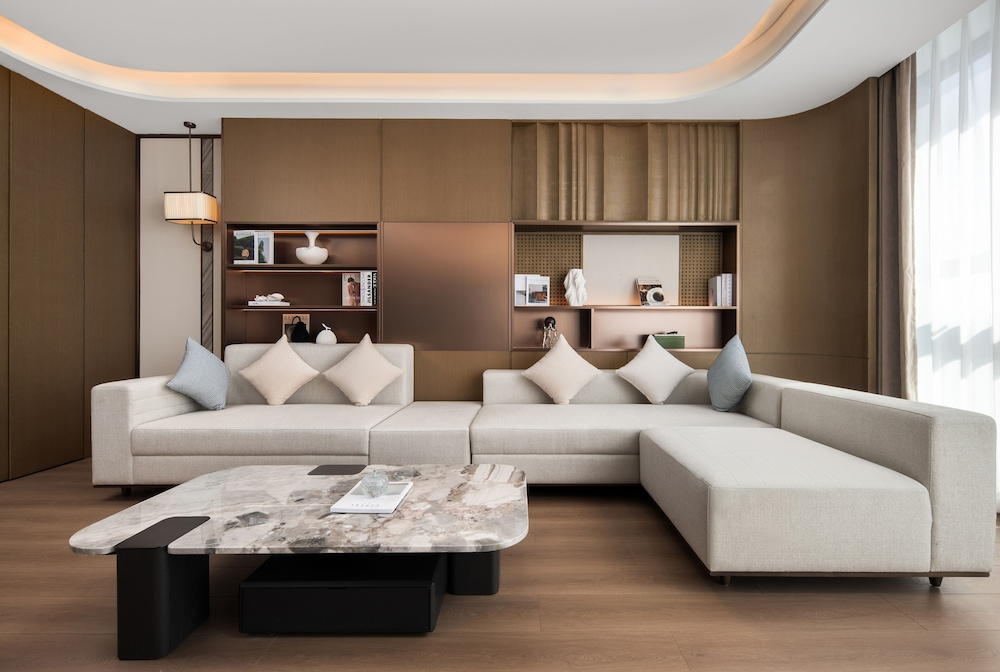 Suite, 1 King Bed, Non Smoking