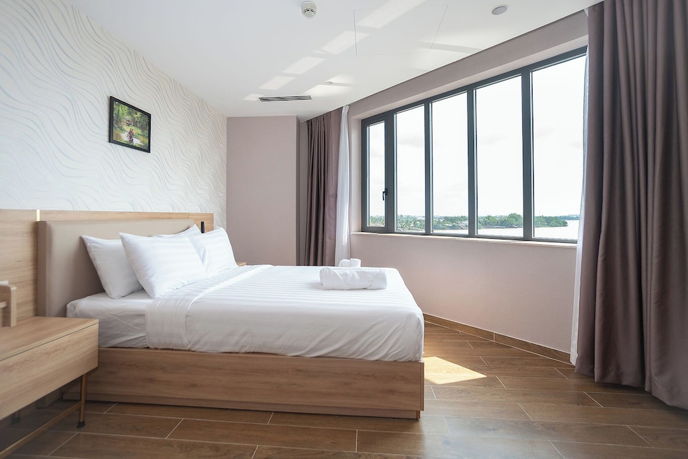 Two-Bedroom Apartment River View