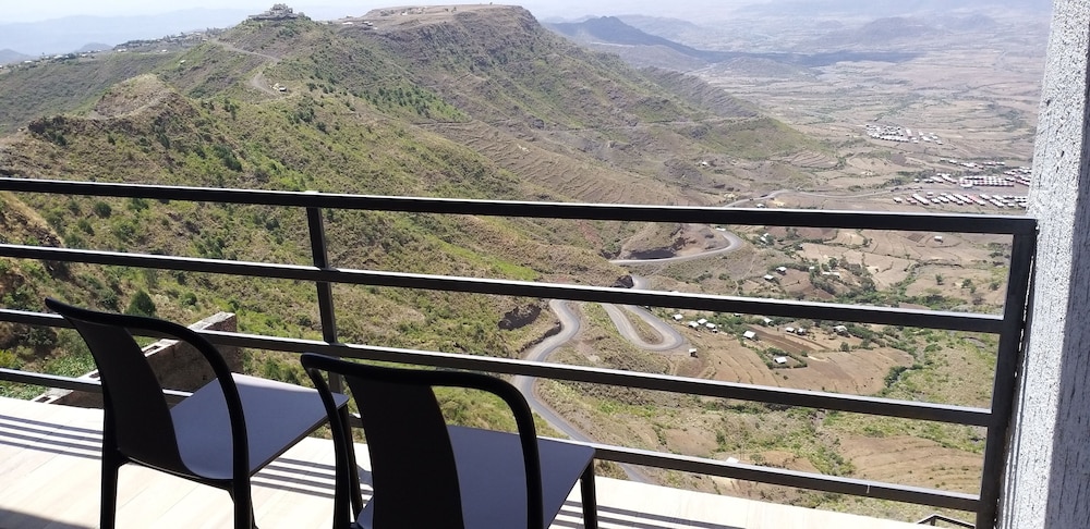Triple Room with Balcony photo 3