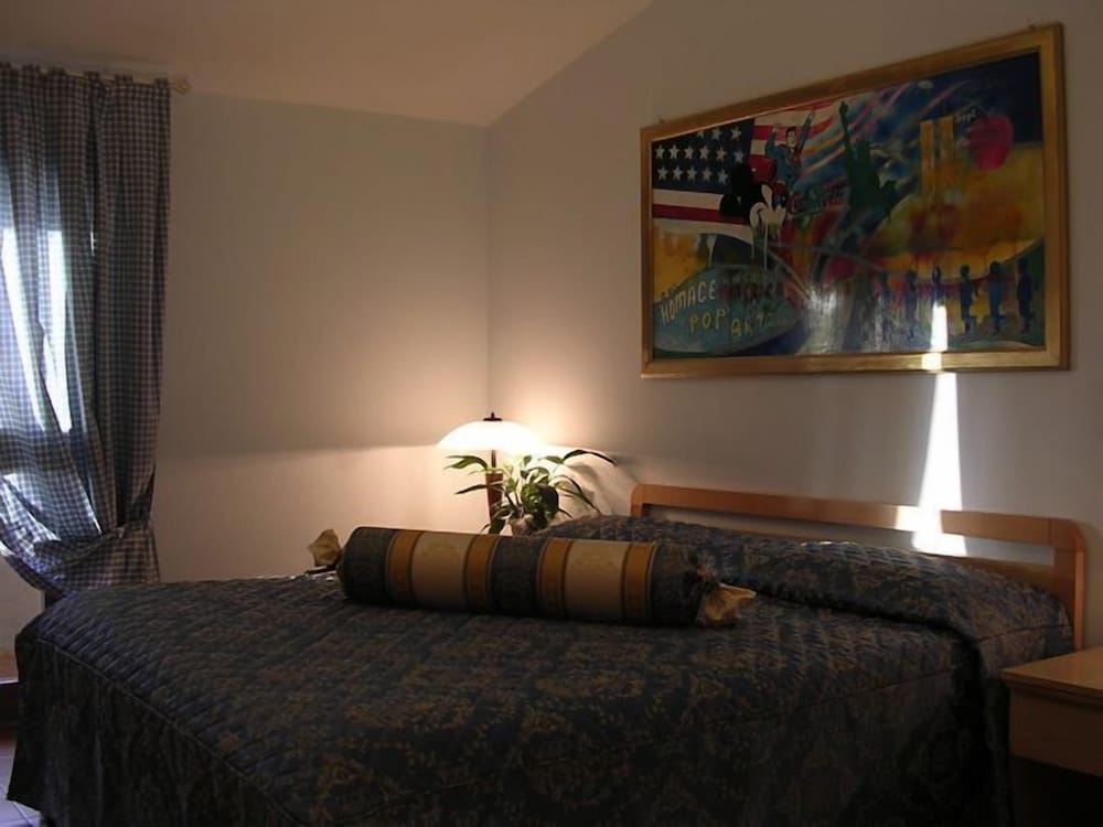 Standard Room photo 2