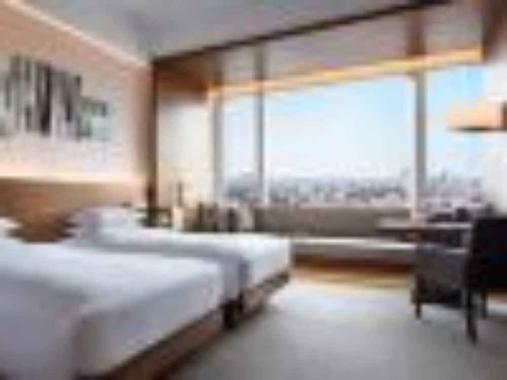 Suite, 2 Twin Beds photo 2