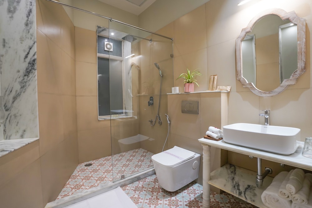 Upper Luxury - Photo 46