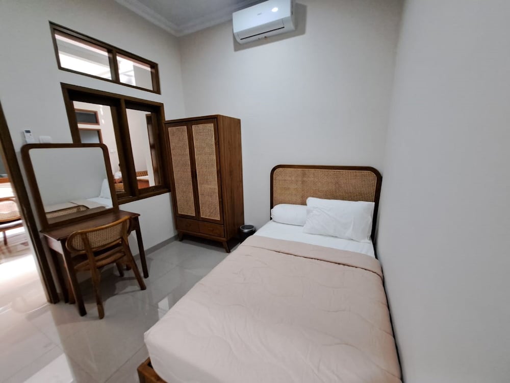 Standard Double Room photo 2