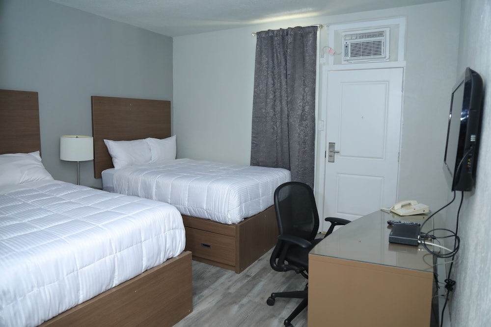 Deluxe Double Room, 2 Double Beds, Kitchenette photo 3
