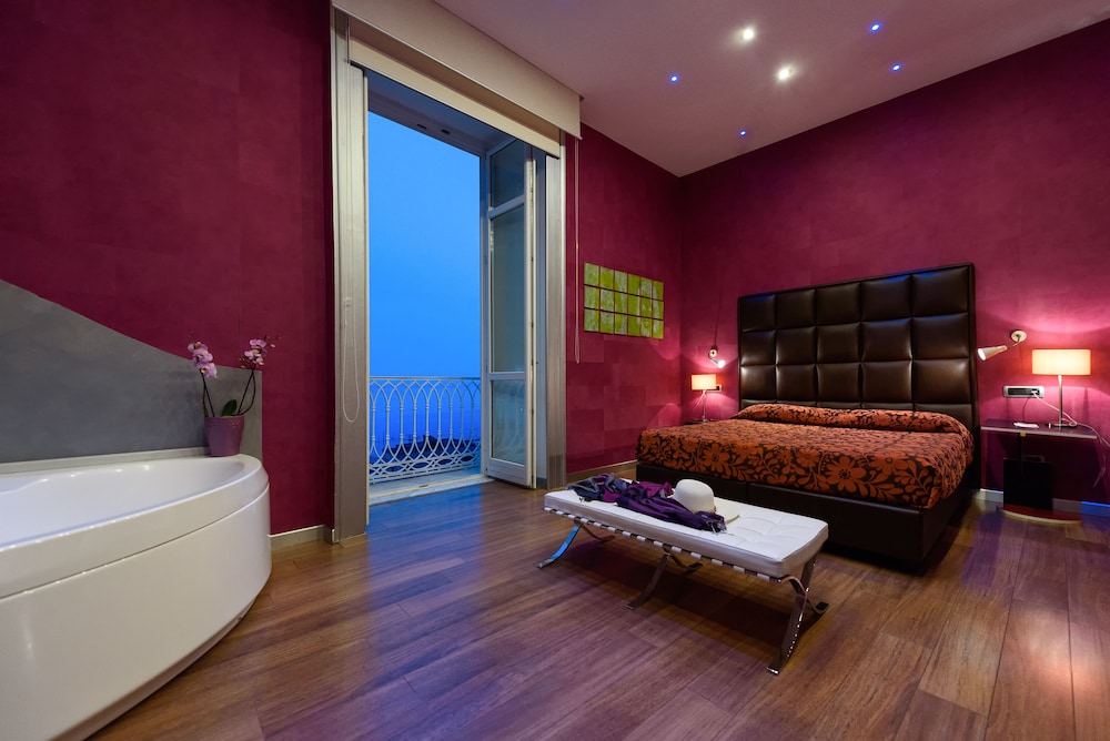 Superior Triple Room, Jetted Tub, Ocean View - Photo 5