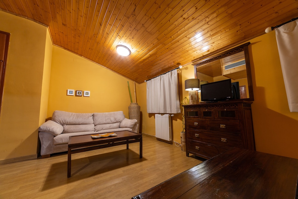 Double Room (with Living Room) photo 3