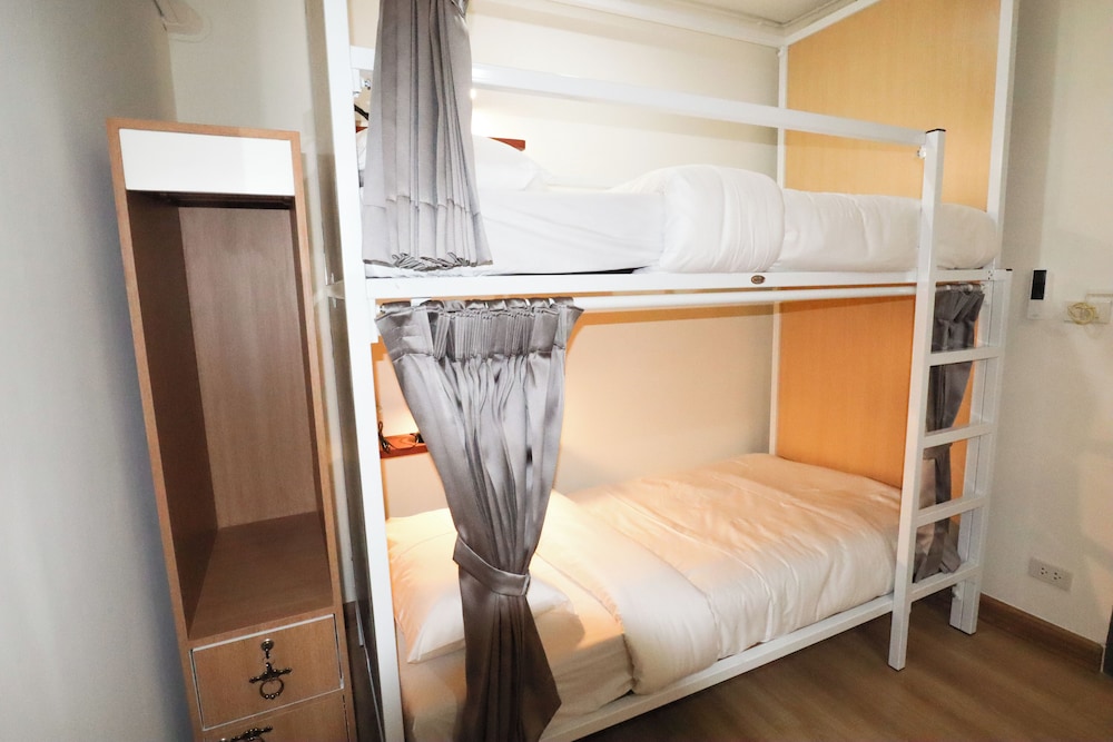 4-Bed Dormitory Male photo 3