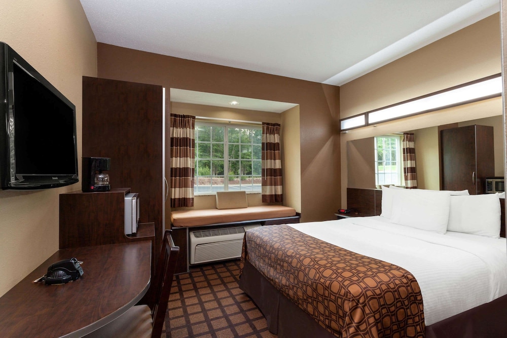 Room, Accessible photo 2