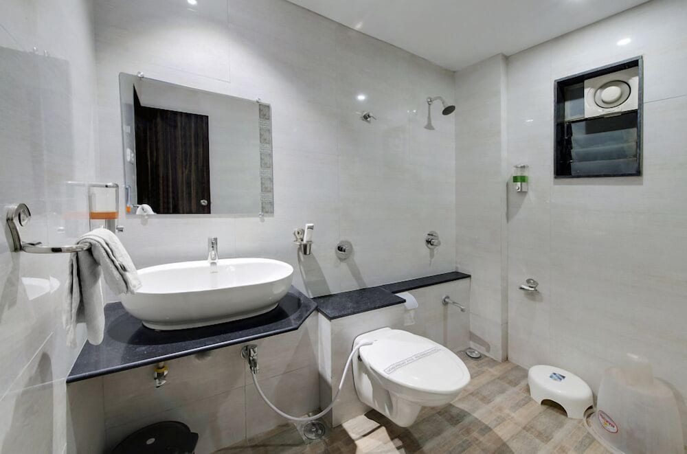 Deluxe Double or Twin Room - Photo 2