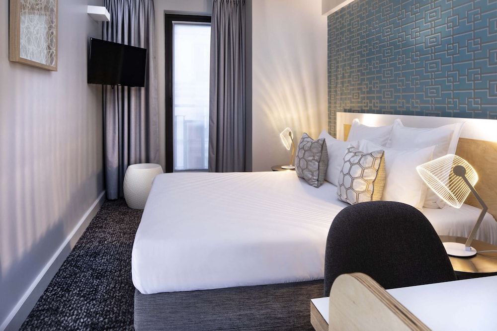 Single Room, 1 Double Bed