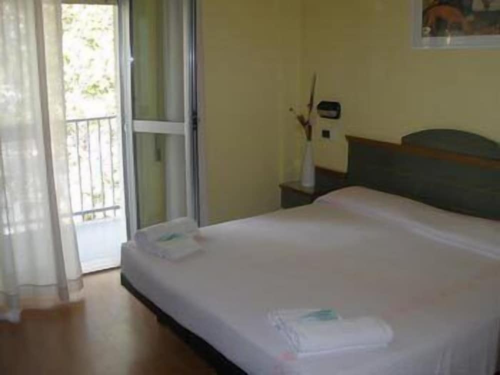 Superior Double Room - Photo 1