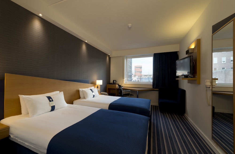 Standard Room (Free Breakfast) - Photo 7