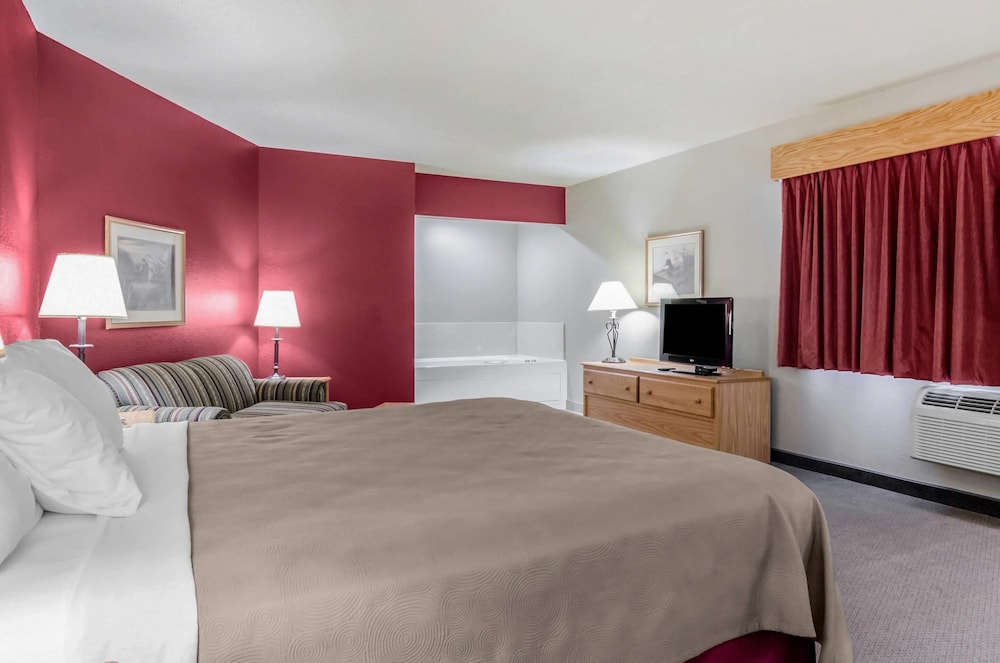Rodeway Inn Hesston