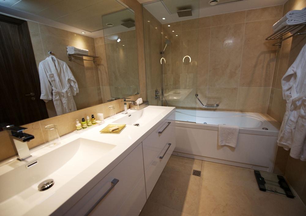 Deluxe Room, Beachside - Photo 2