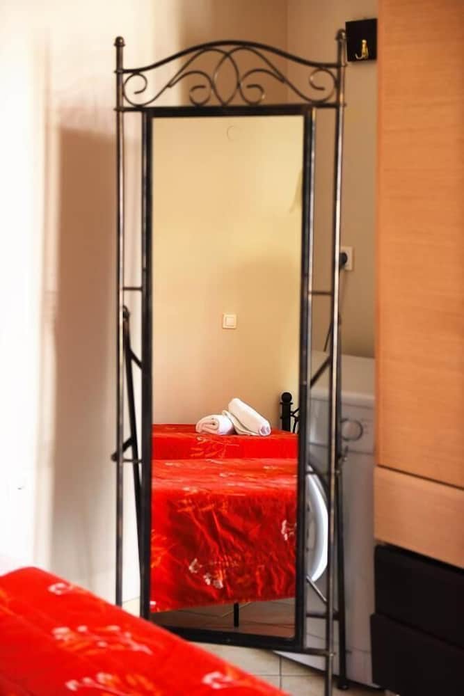 Studio - Photo 27