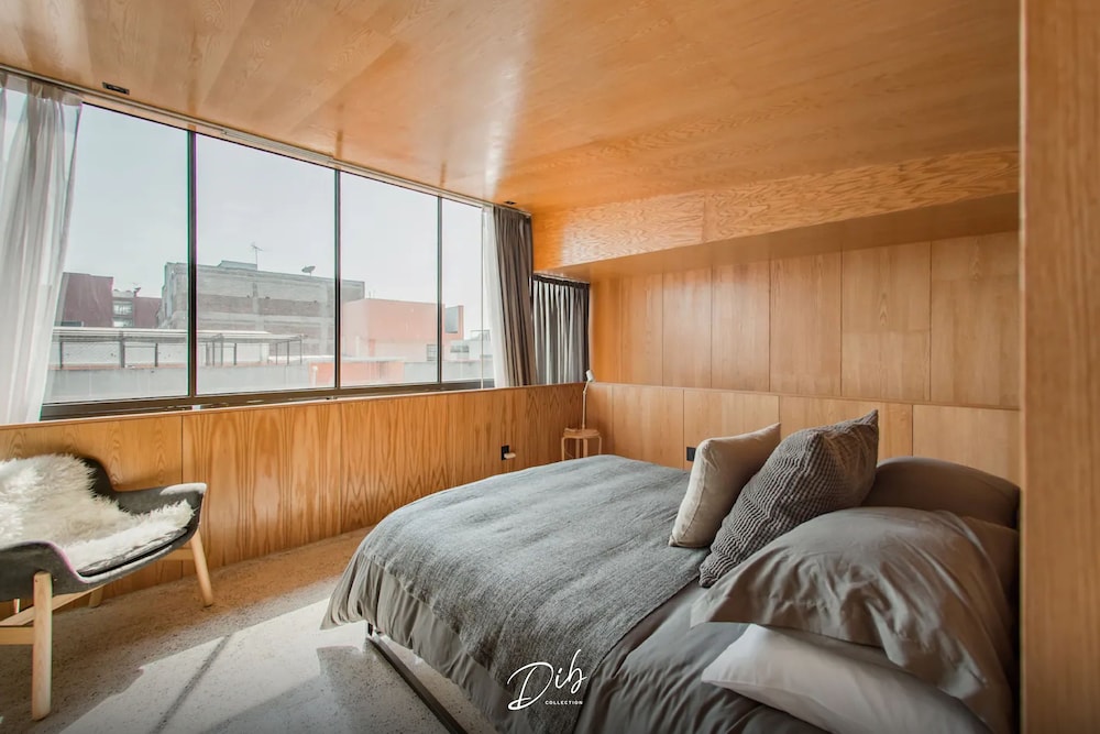 Design Loft, 2 Bedrooms photo 3