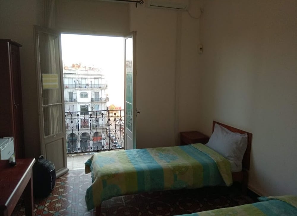 Standard Twin Room - Photo 5
