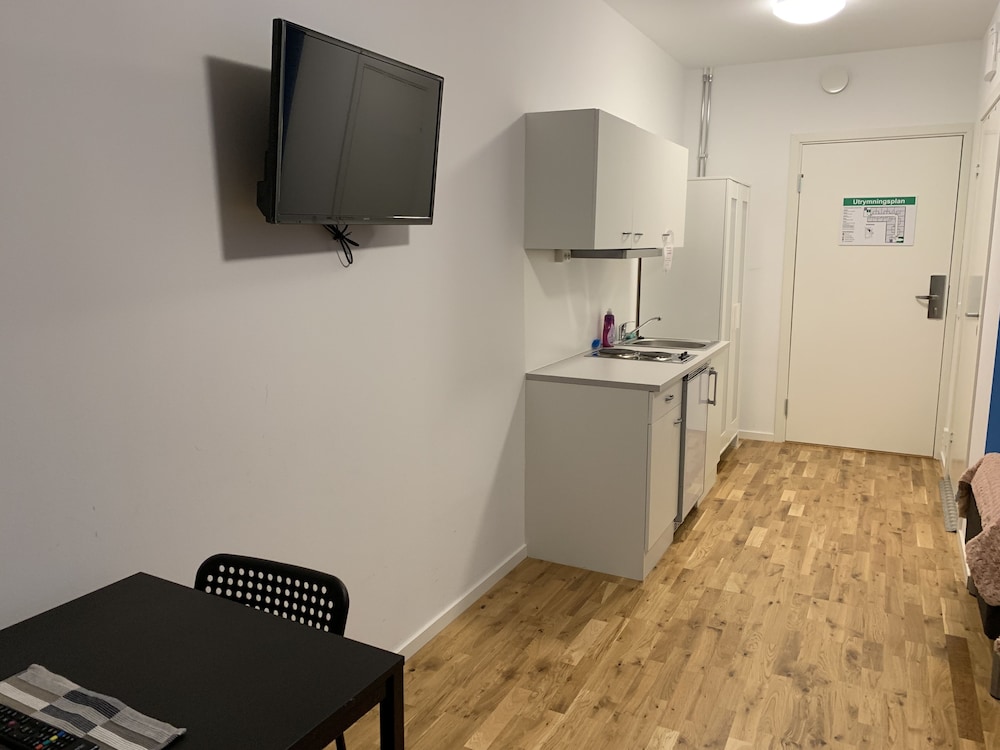 Double or Twin Room, 2 Twin Beds, Kitchenette photo 2