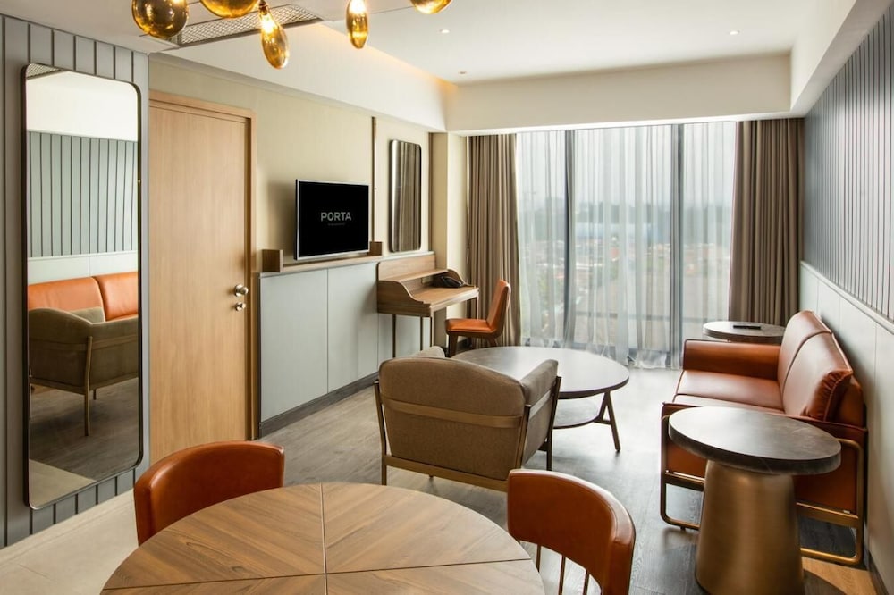 Suite Double Room (Breakfast) photo 3