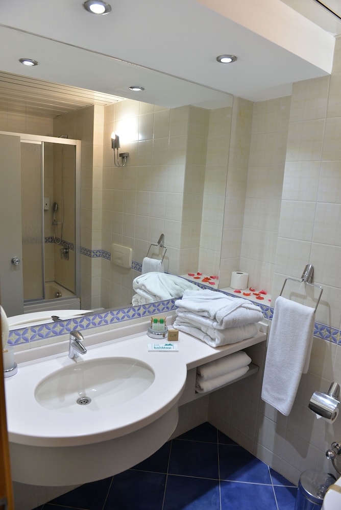 Standard Single Room photo 3