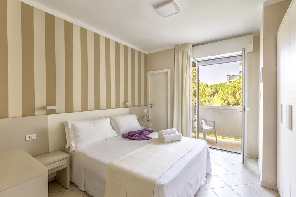 Comfort Double or Twin Room