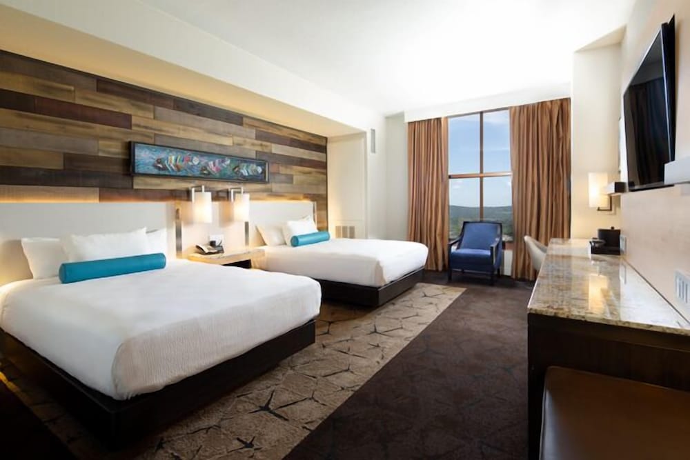 Deluxe Room, 2 Queen Beds (Chukchansi Deluxe Queen, With View)