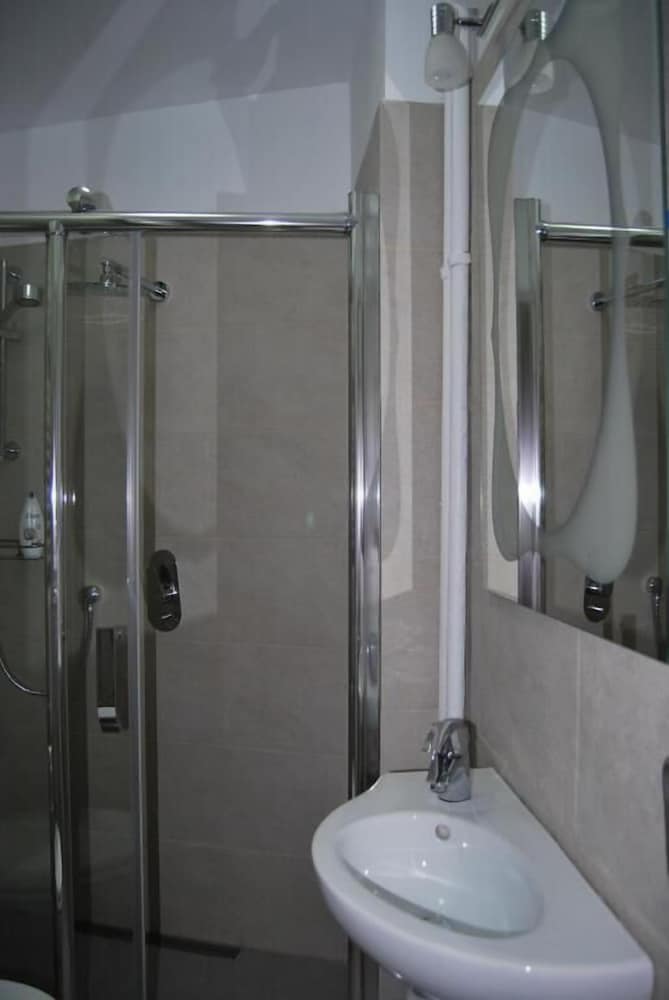 Basic Triple Room - Photo 2