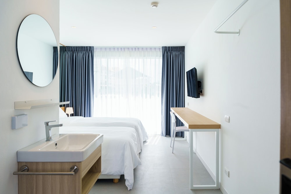 Twin Room - Photo 5
