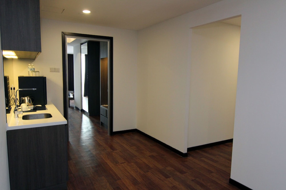 Executive Deluxe Suite - Photo 8