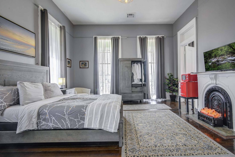 The Grey Suite - Photo 9