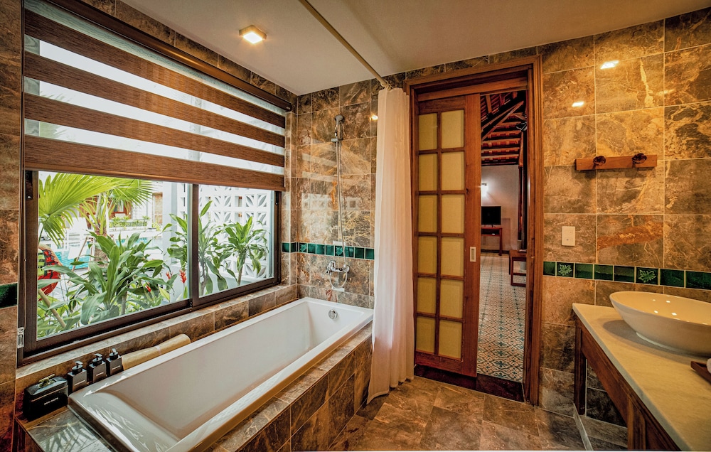 Pool Access Villa Double with Free Benefit & Spa - Photo 3