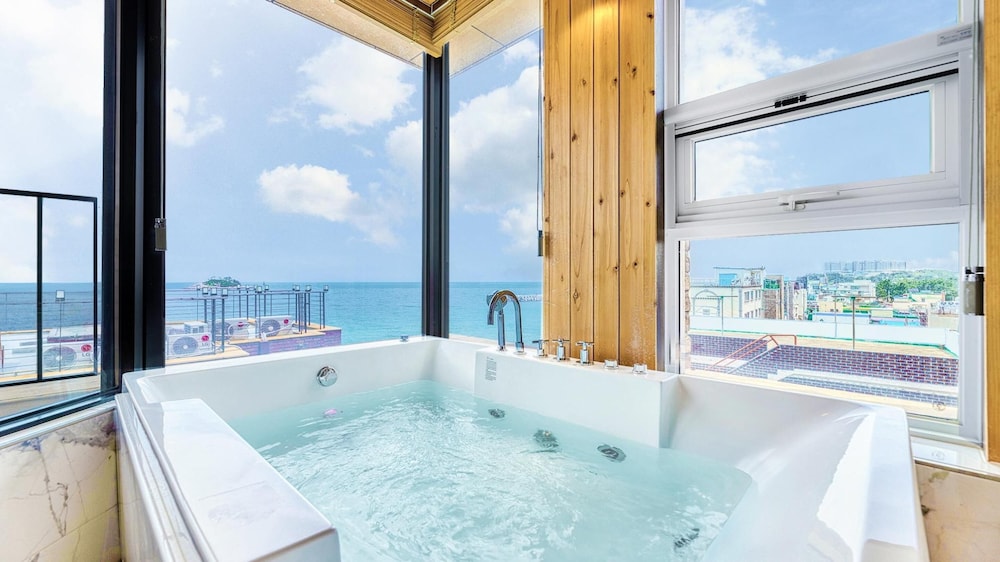 Basic Room, 1 Bedroom (B401(spa /half ocean view)) - Photo 8