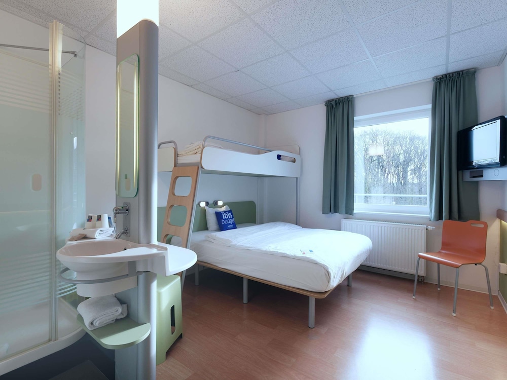 Triple Room, 1 Double Bed photo 3
