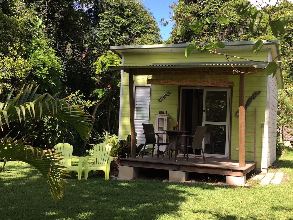 Comfort Bungalow, 1 King Bed photo 2