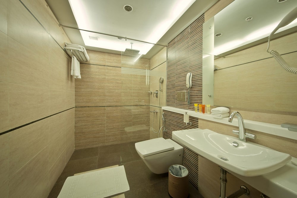 Executive Twin Room, 1 Twin Bed, Smoking photo 2