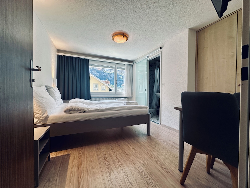 Double or Twin Room, Mountain View, Shared Bathroom