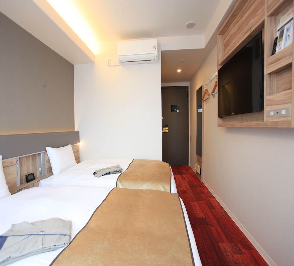 Twin Room - Photo 7