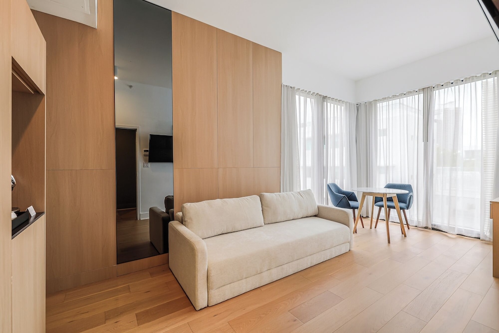 Signature Studio Suite